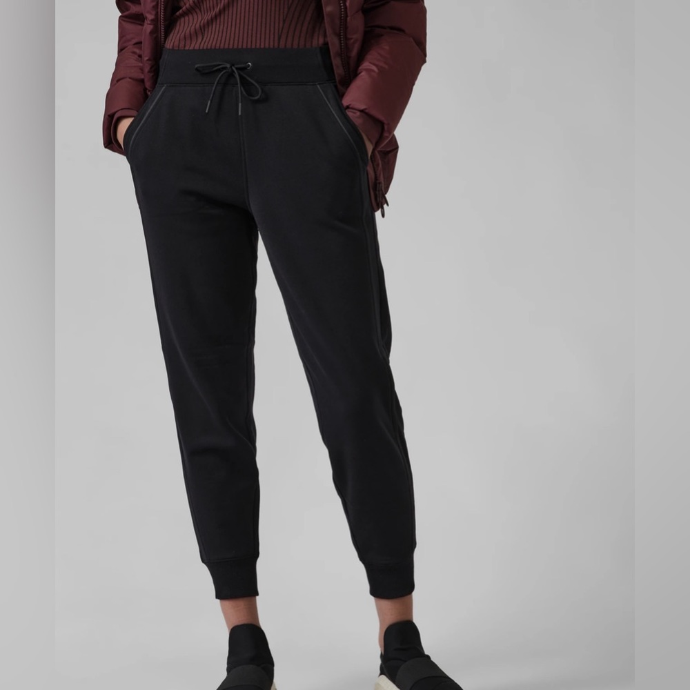 Athleta Altitude Jogger in Polartec Power Stretch - Medium, Black